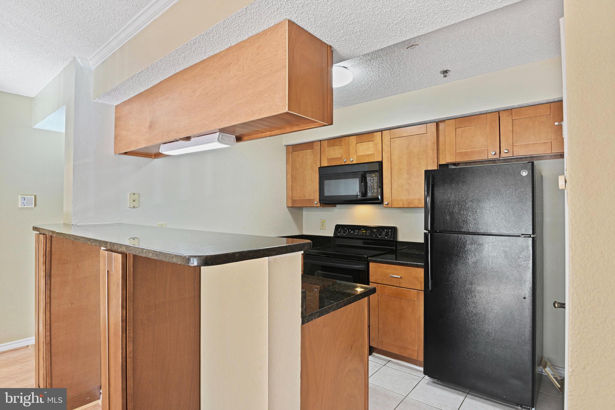 FOUNTAINS AT MCLEAN - Residential Lease