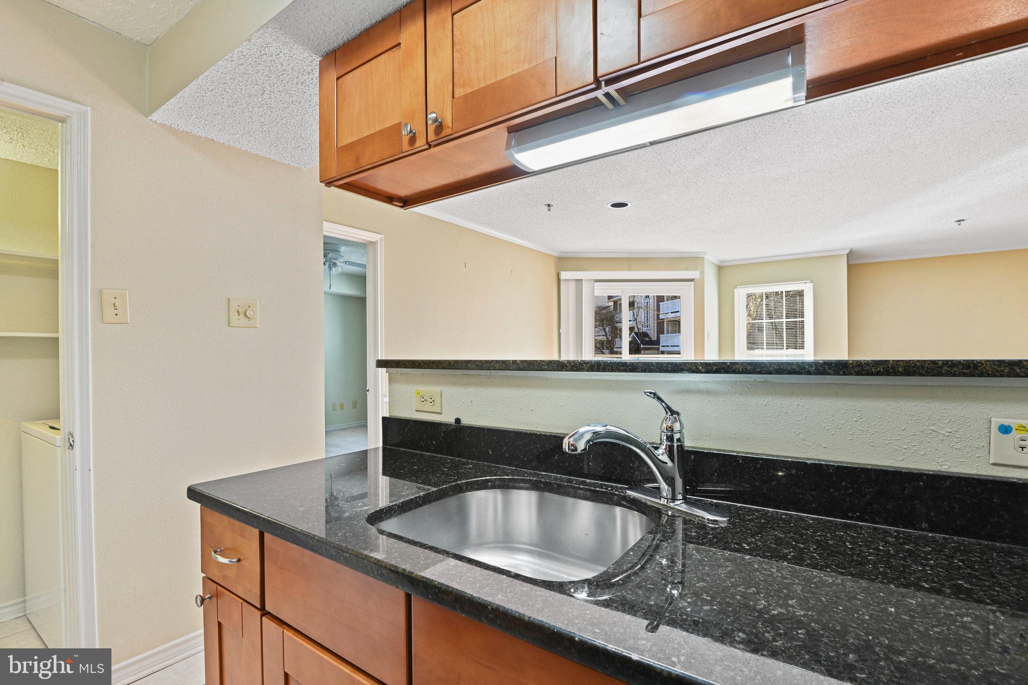 FOUNTAINS AT MCLEAN - Residential Lease