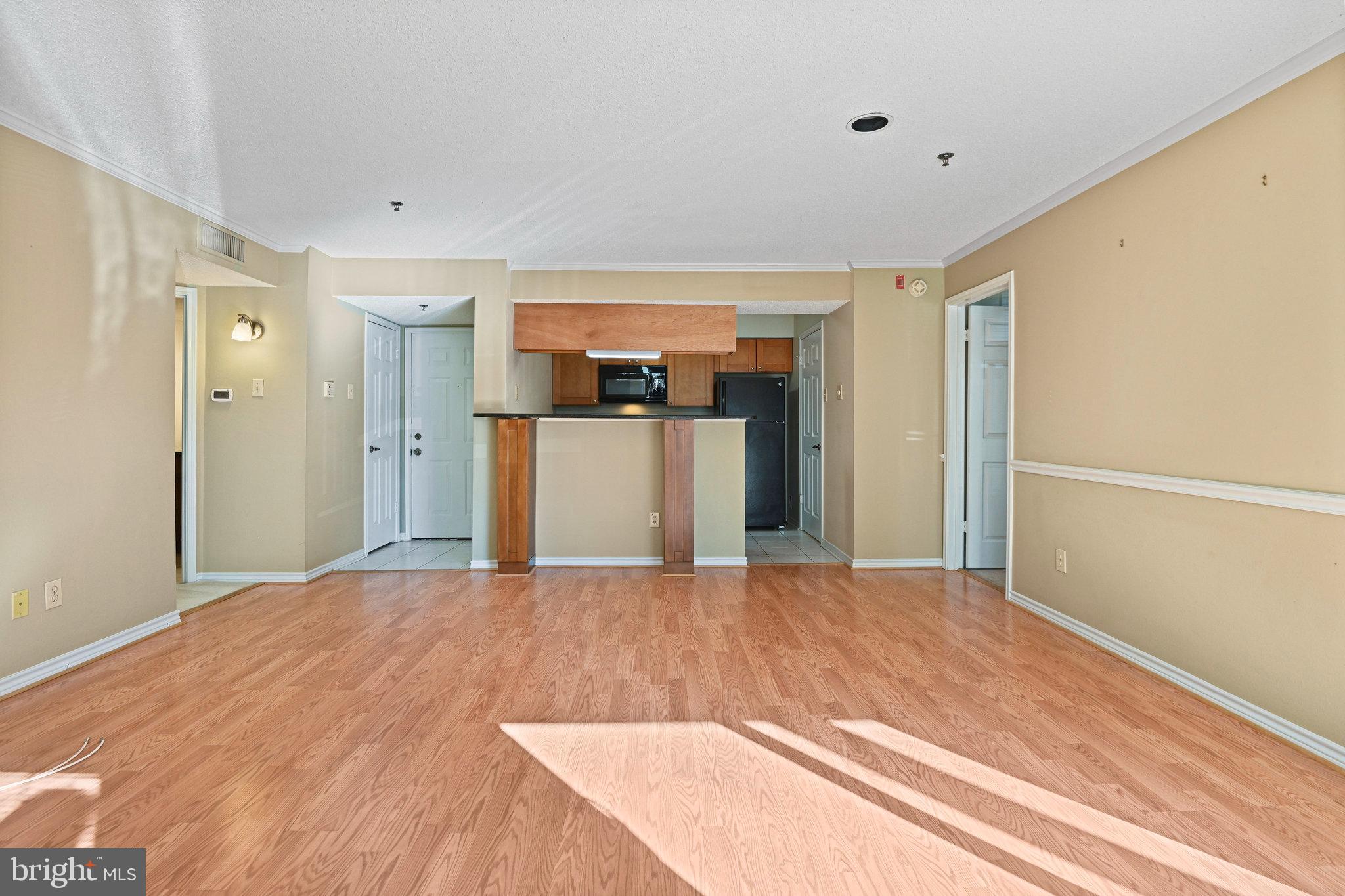 FOUNTAINS AT MCLEAN - Residential Lease