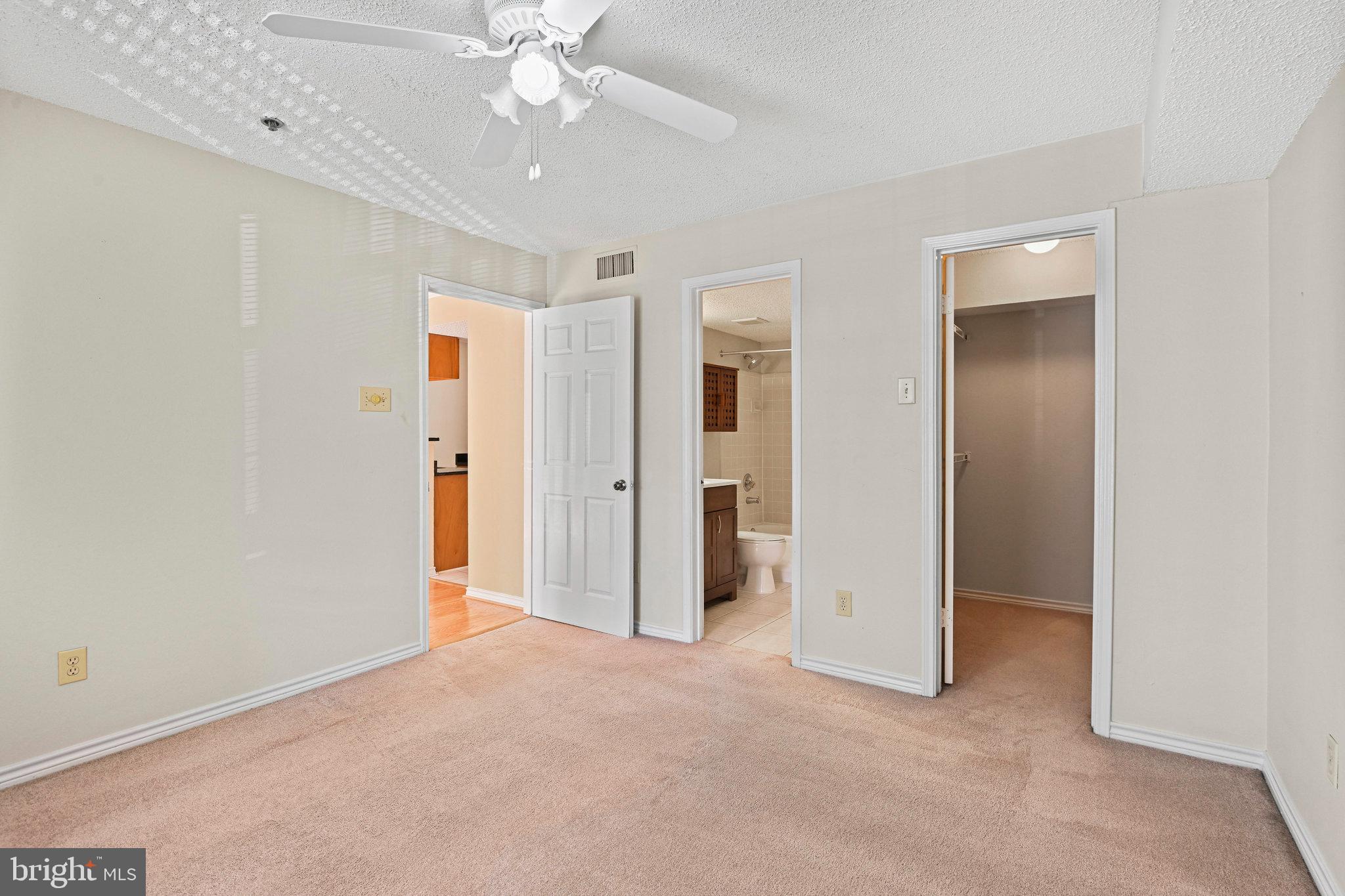 FOUNTAINS AT MCLEAN - Residential Lease