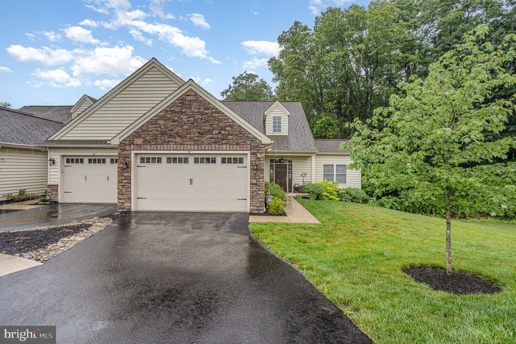 Photo of 57 Maize Circle, ELIZABETHTOWN, PA 17022 (MLS # PALA2071762)