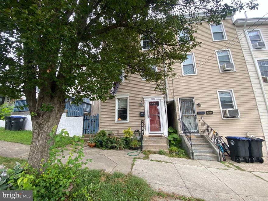 Must see this well maintained 3 story 3-bedroom end unit row home with an extremely large bathroom on the 2nd floor. The charming living room and dining room is divided by the staircase, with carpeting throughout the home. Plenty of counter space to prepare meals on the gas range while having a great view of the large backyard. The 2nd floor has 1 bedroom and the oversized bathroom with washer and dryer. The 3rd floor has the remaining 2 nicely sized bedrooms. Close walk to great local shops and restaurants, minutes to major highways. Pets welcome with owner approval. Good credit required.