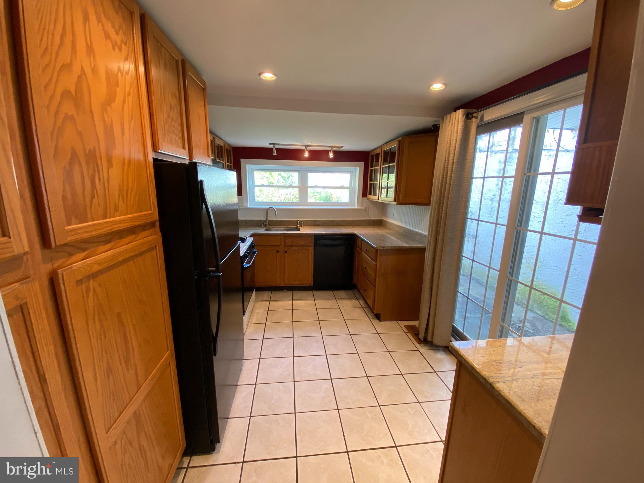 CONSHOHOCKEN - Residential Lease