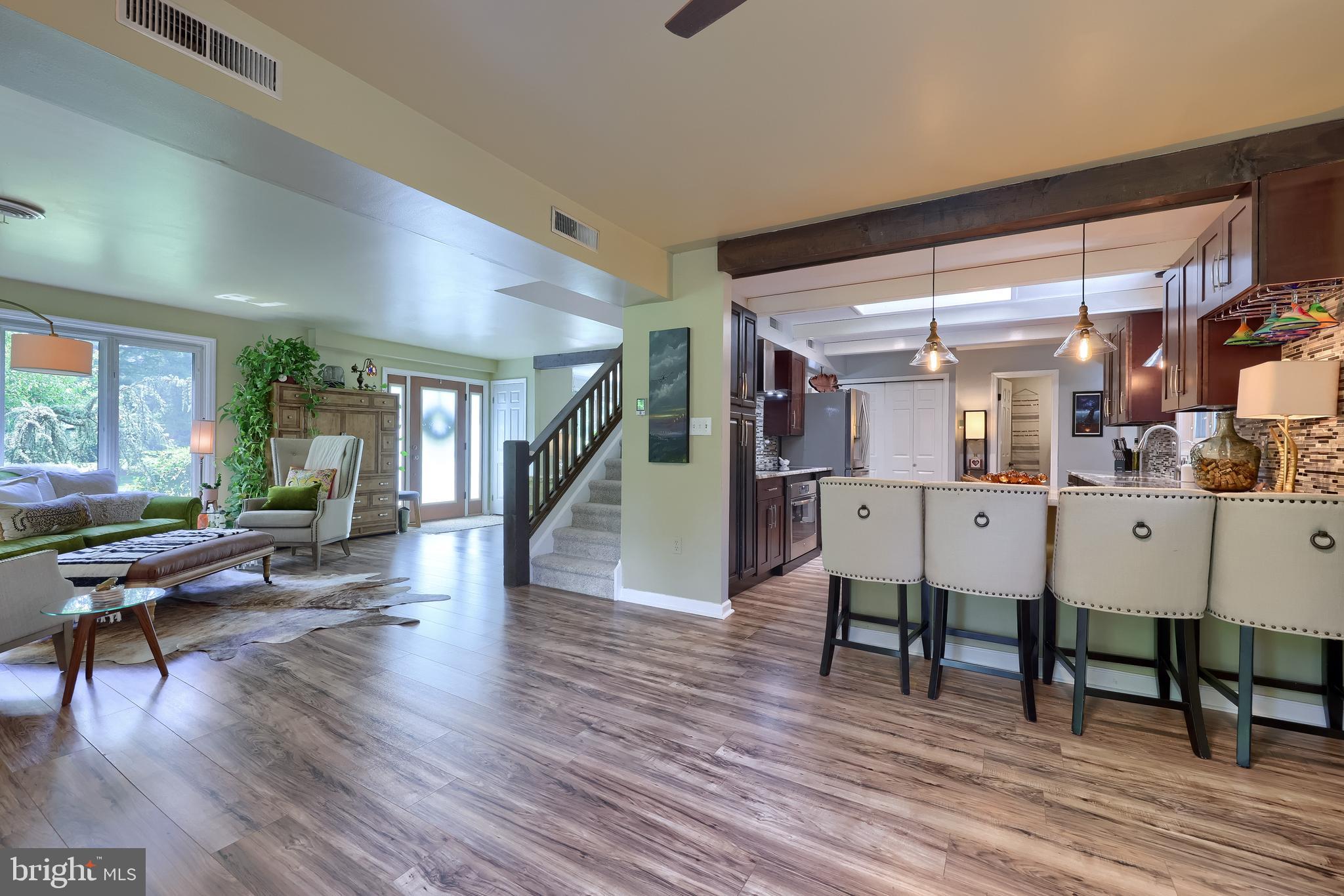 2 WHITCRAFT DRIVE