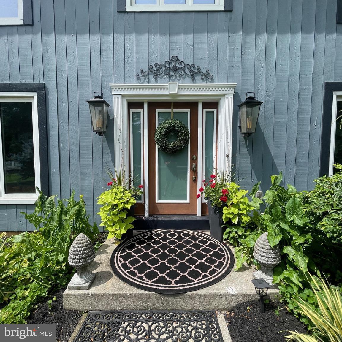2 WHITCRAFT DRIVE