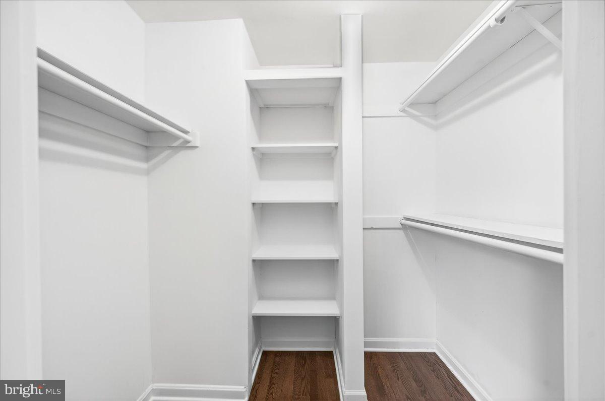 LAYTON COURT (MEWS) - Residential