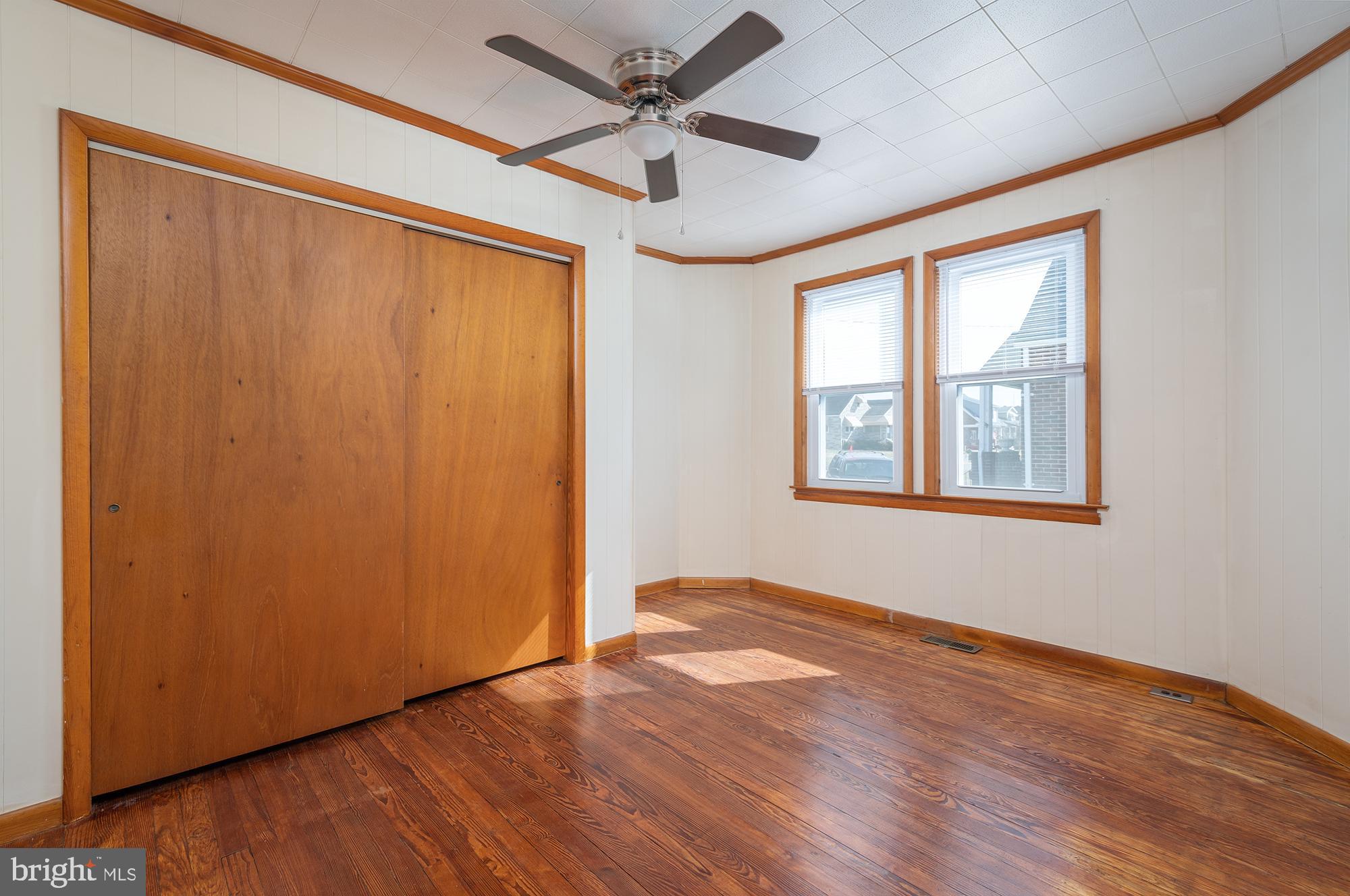 NORWOOD PARK - Residential Lease