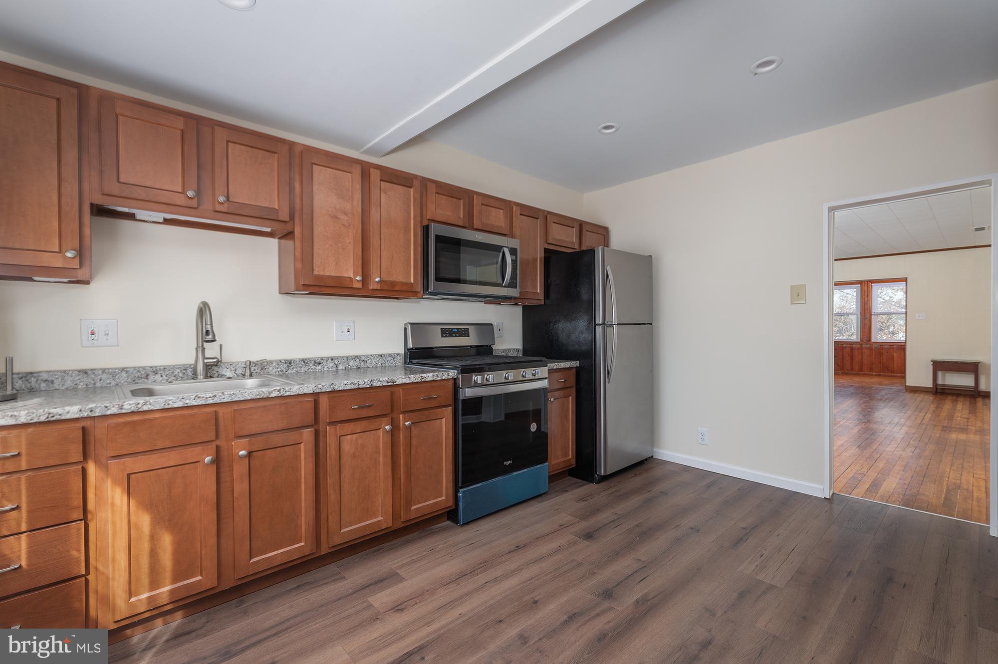 NORWOOD PARK - Residential Lease