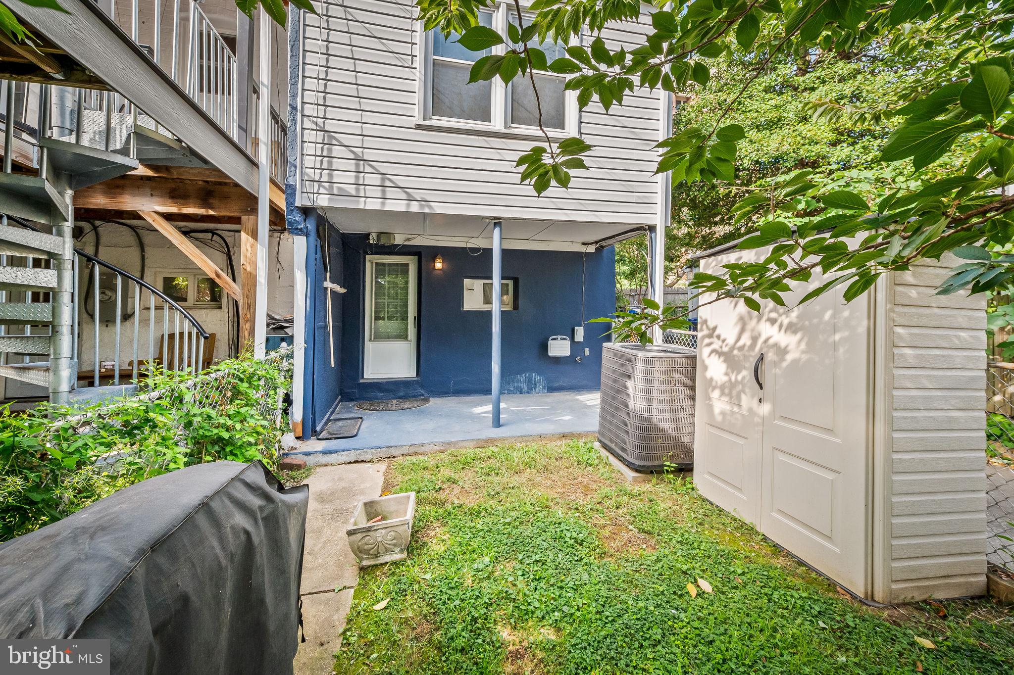 HAMPDEN HISTORIC DISTRICT - Residential