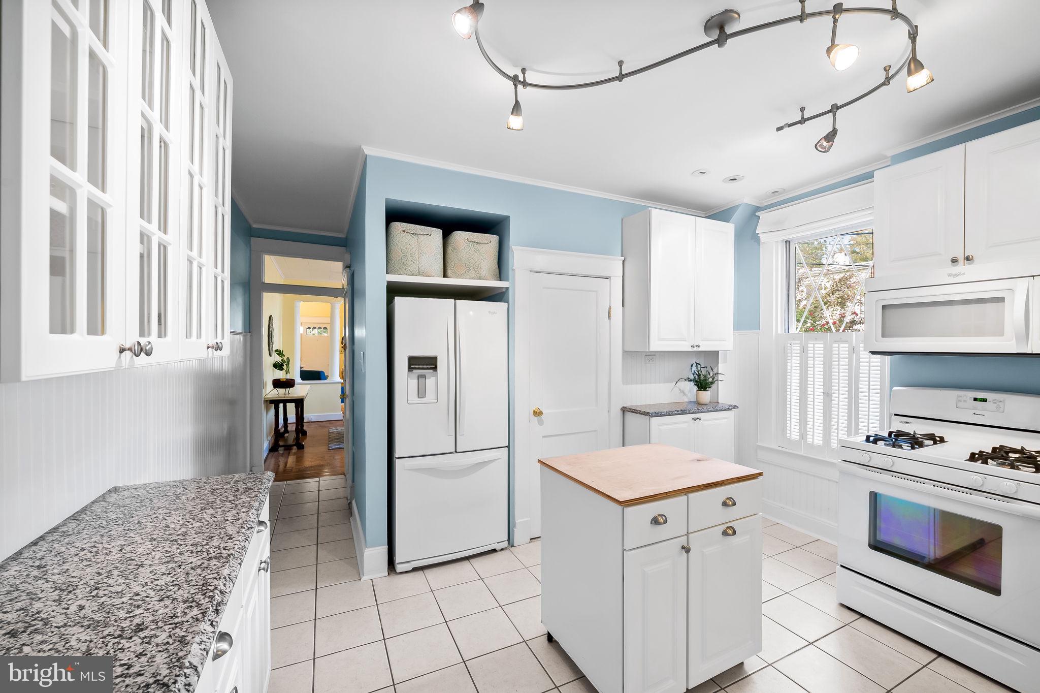 HAMPDEN HISTORIC DISTRICT - Residential