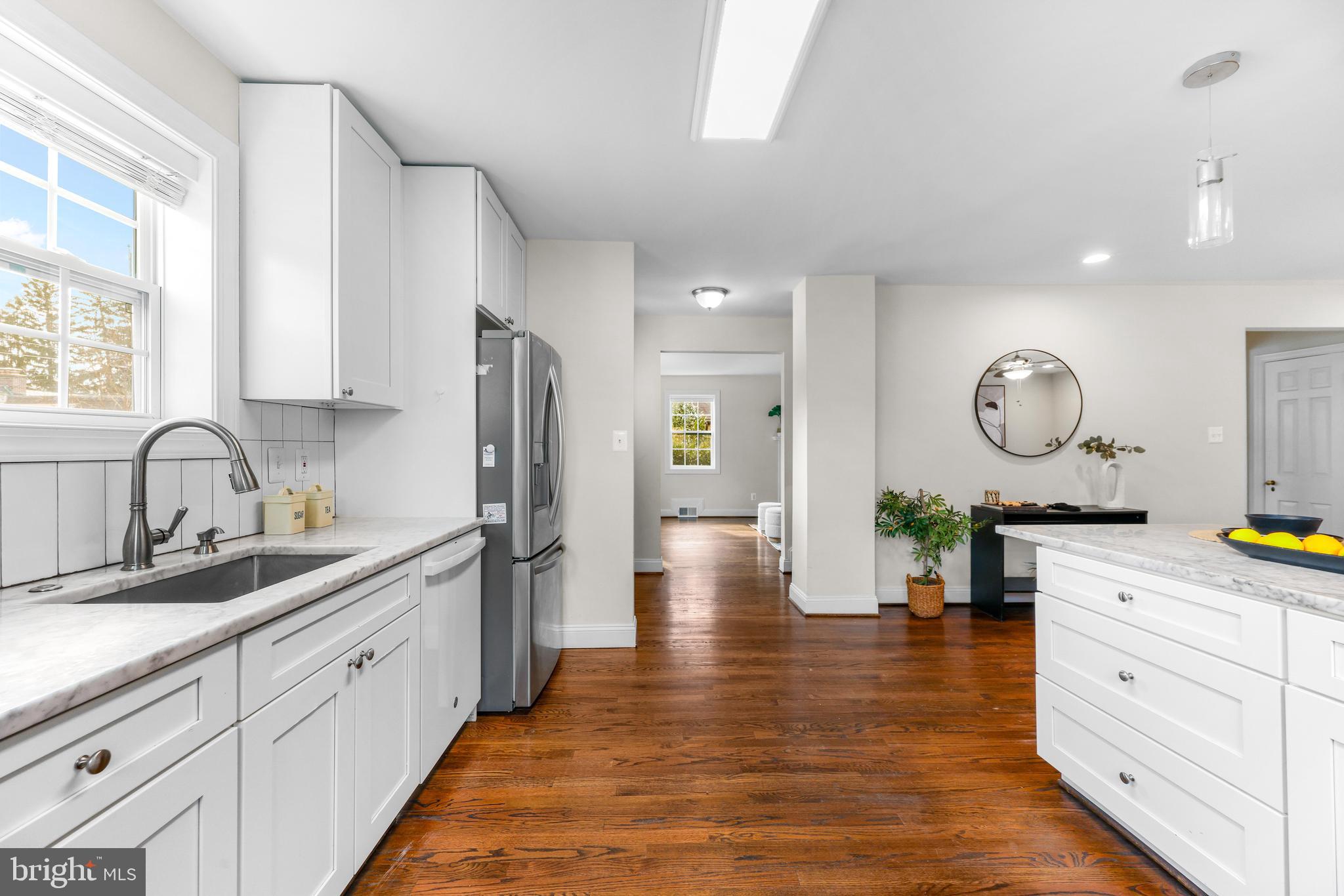 ROLAND PARK - Residential