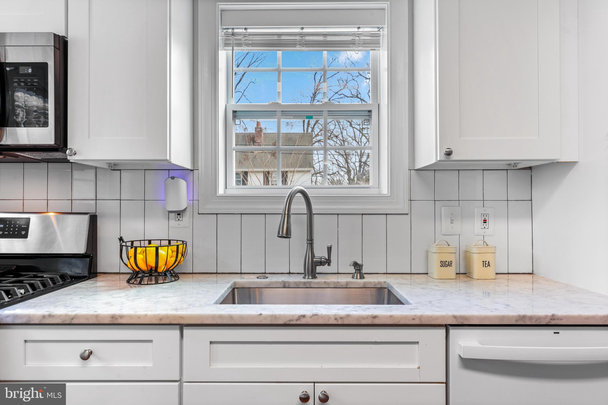 ROLAND PARK - Residential