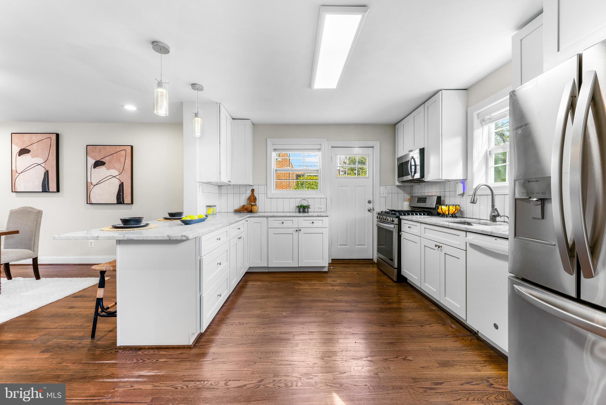 ROLAND PARK - Residential