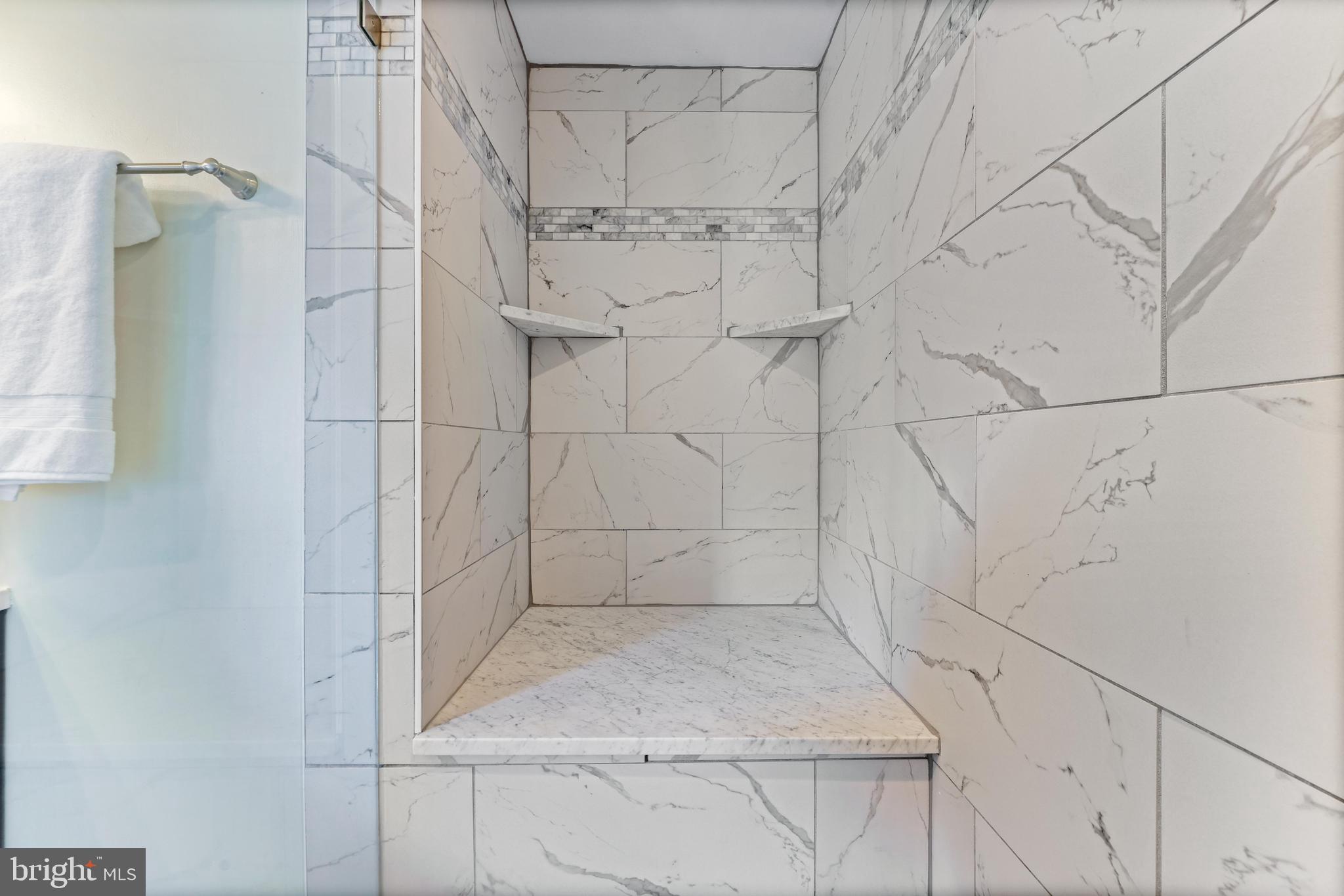 ROLAND PARK - Residential