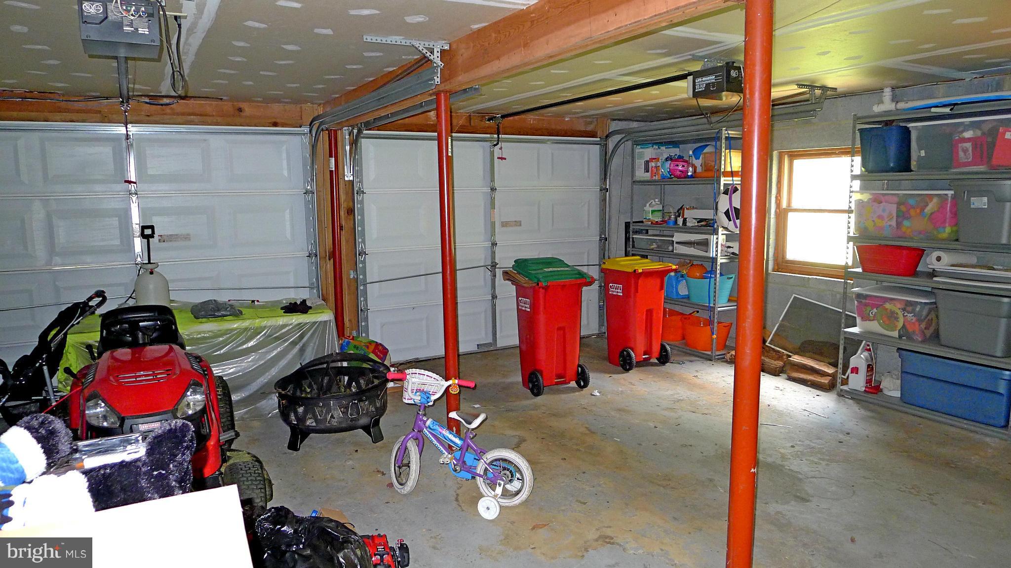 FORT HILL FARMS - Residential