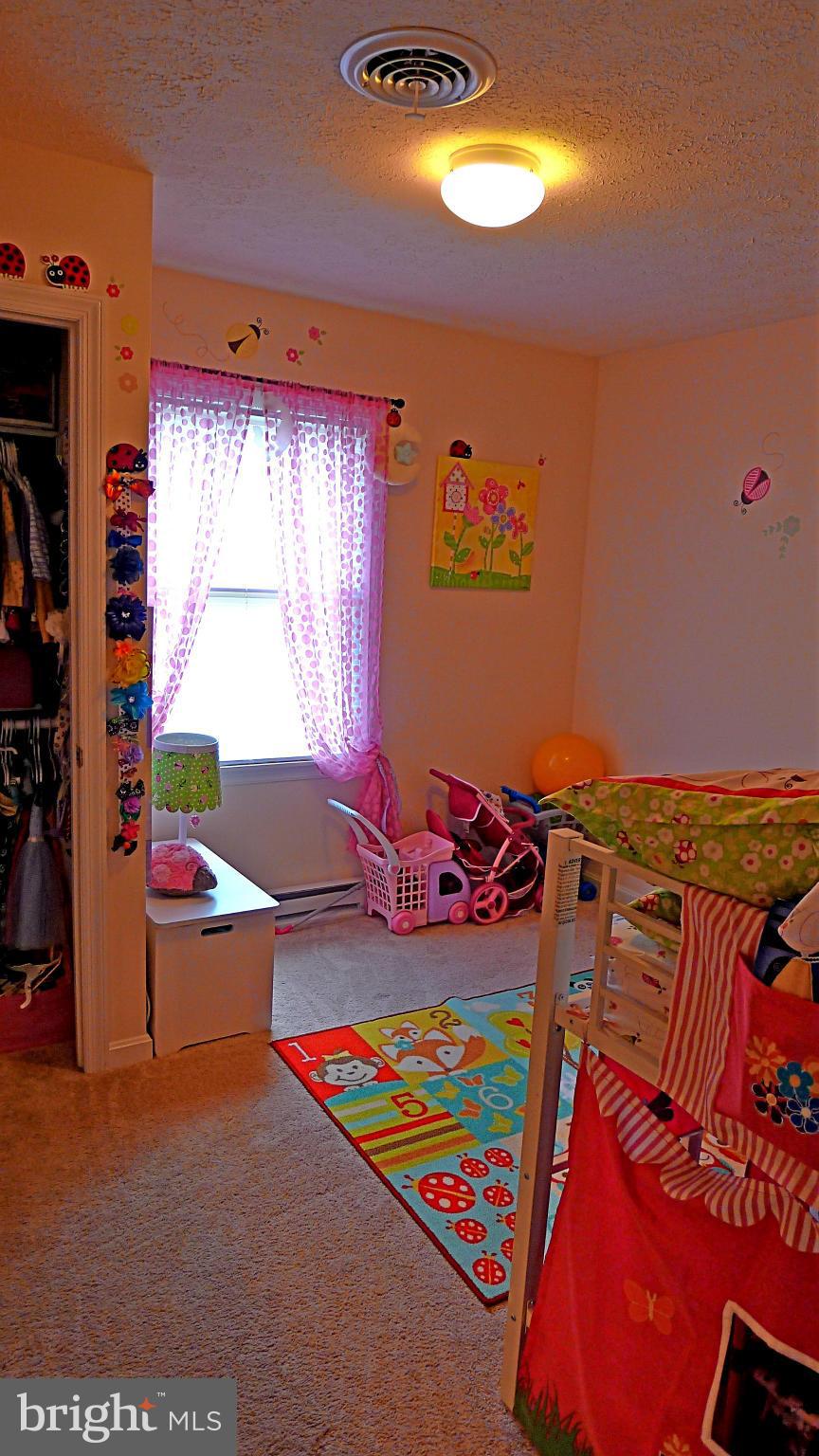 FORT HILL FARMS - Residential