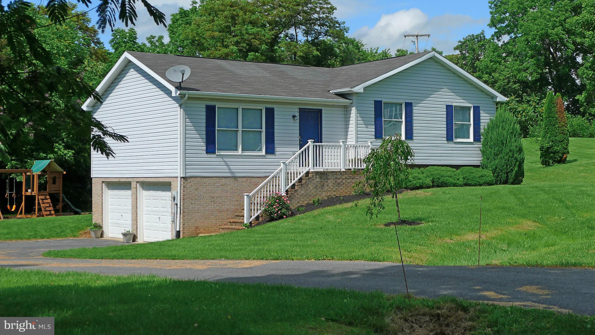 FORT HILL FARMS - Residential