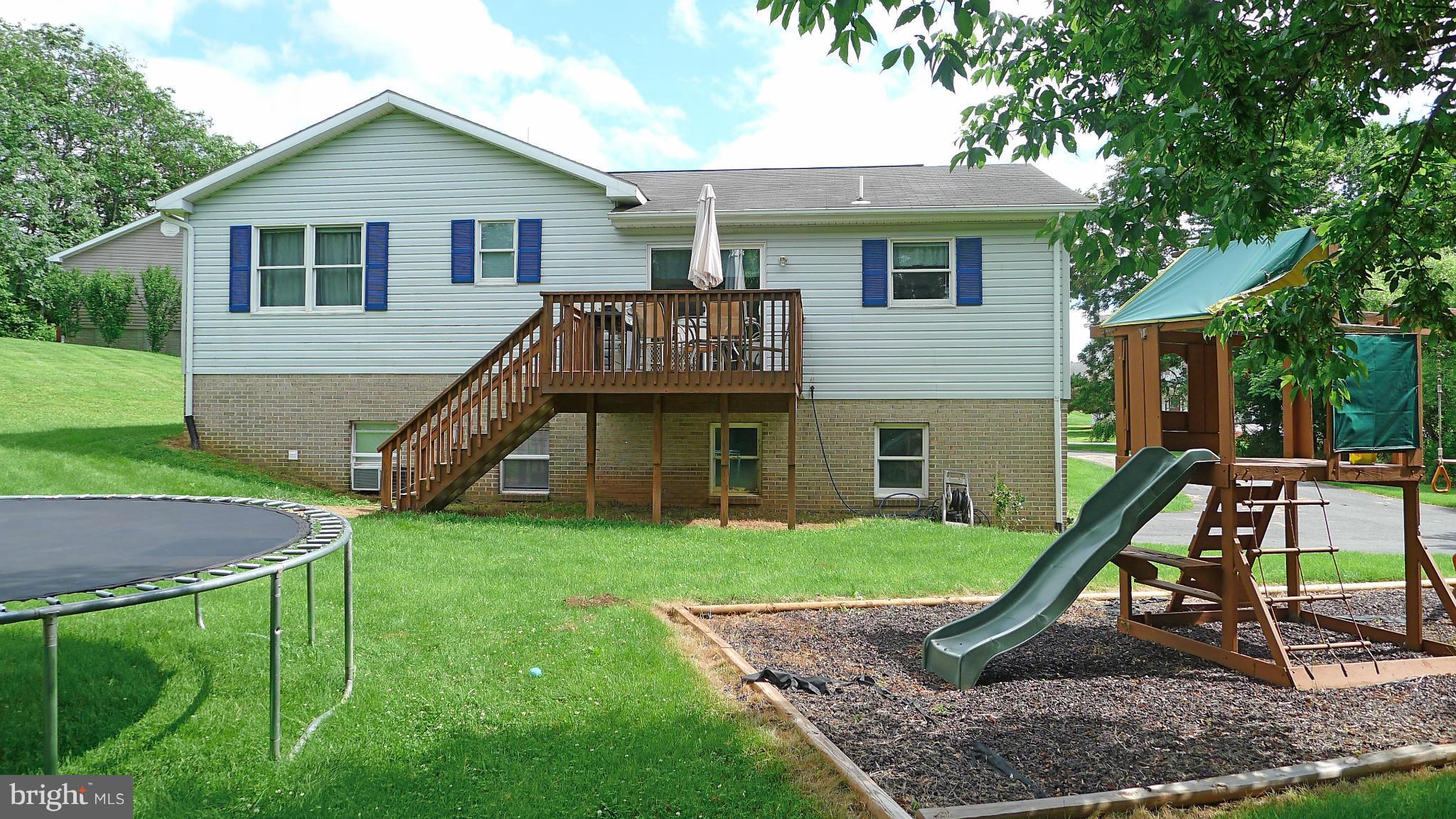 FORT HILL FARMS - Residential