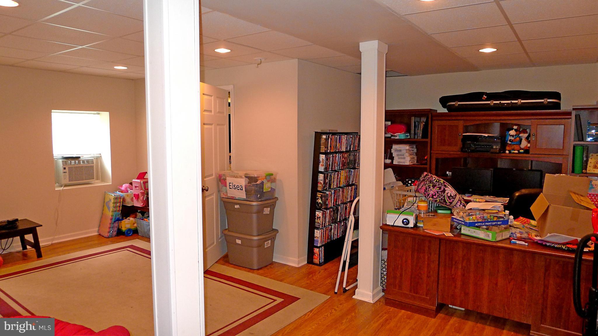 FORT HILL FARMS - Residential