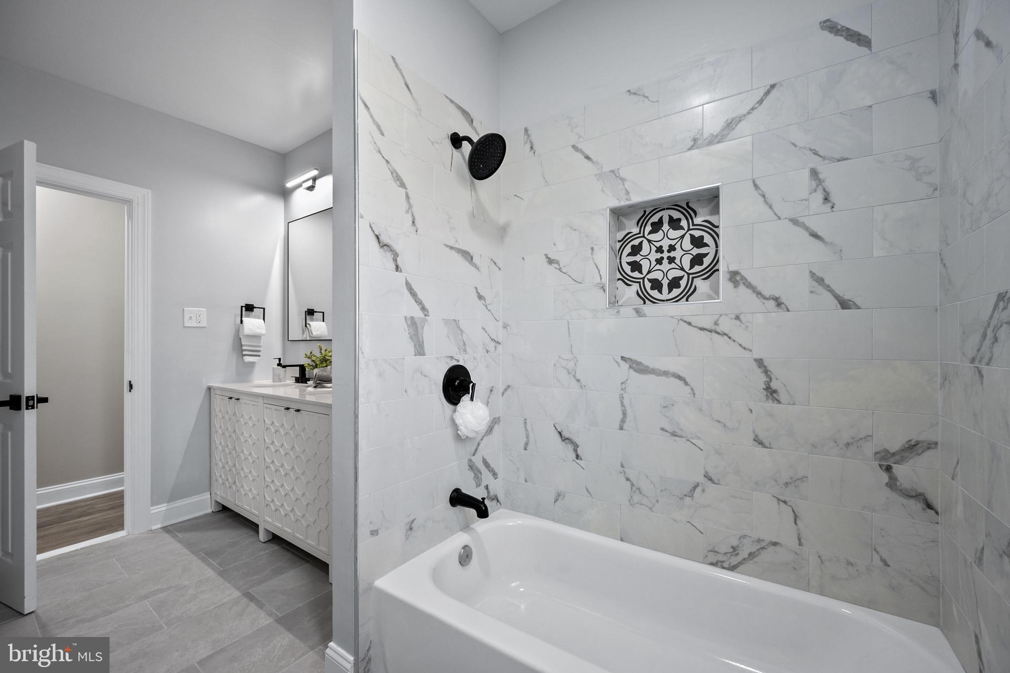 OLD COURT GARDENS - Residential