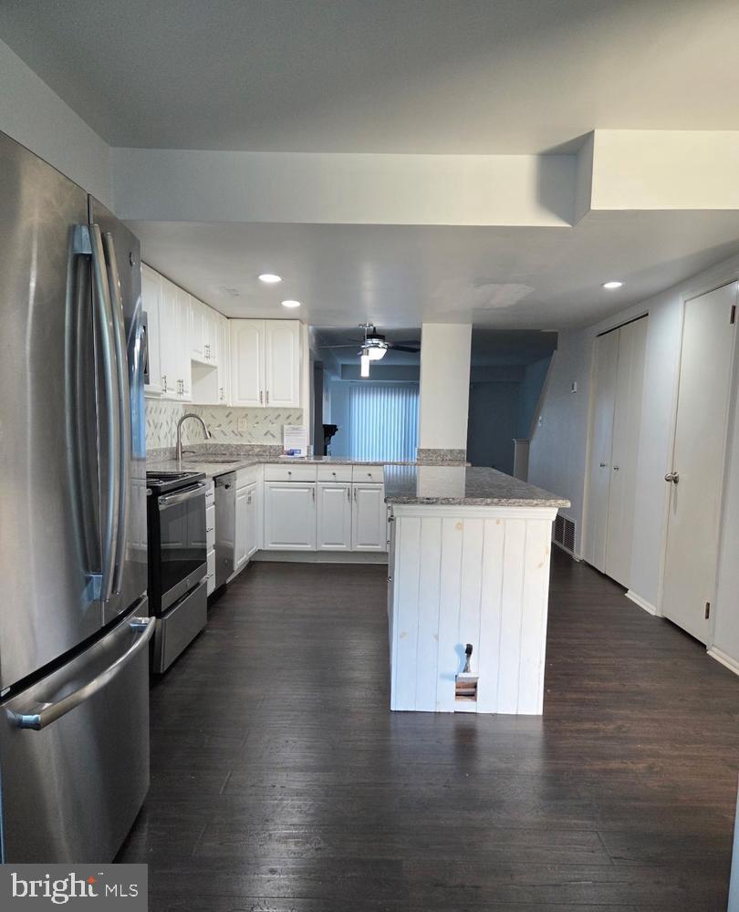 805 STONYBROOK DRIVE 805