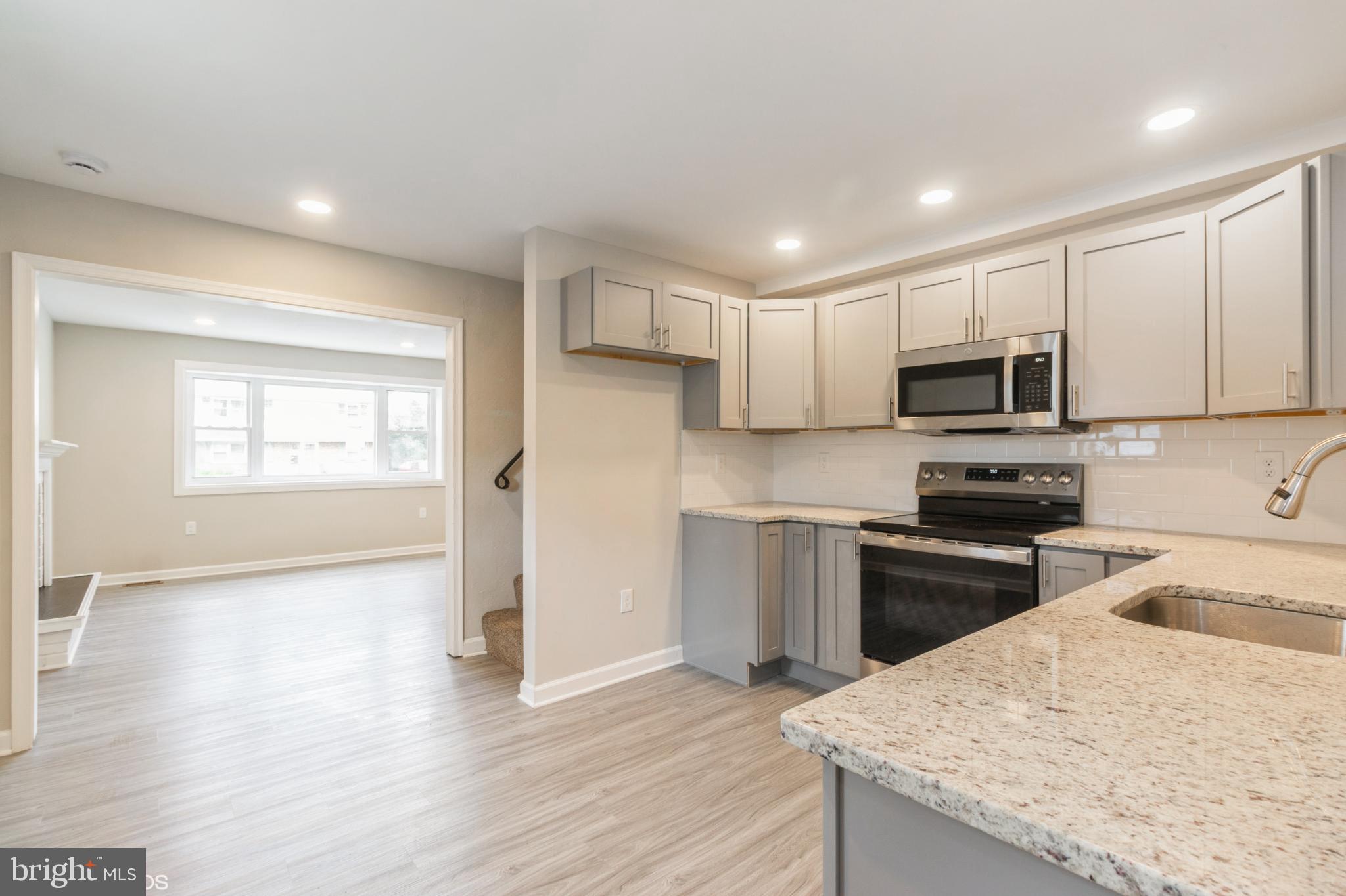 SPEEDWAY - Residential