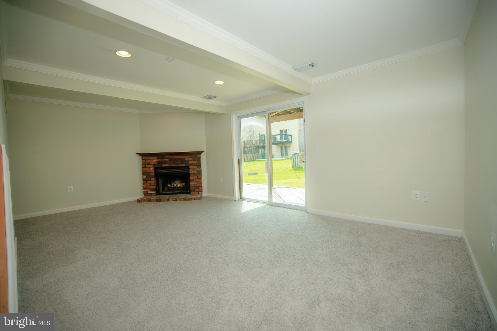 SILVER SPRING STATION - Residential