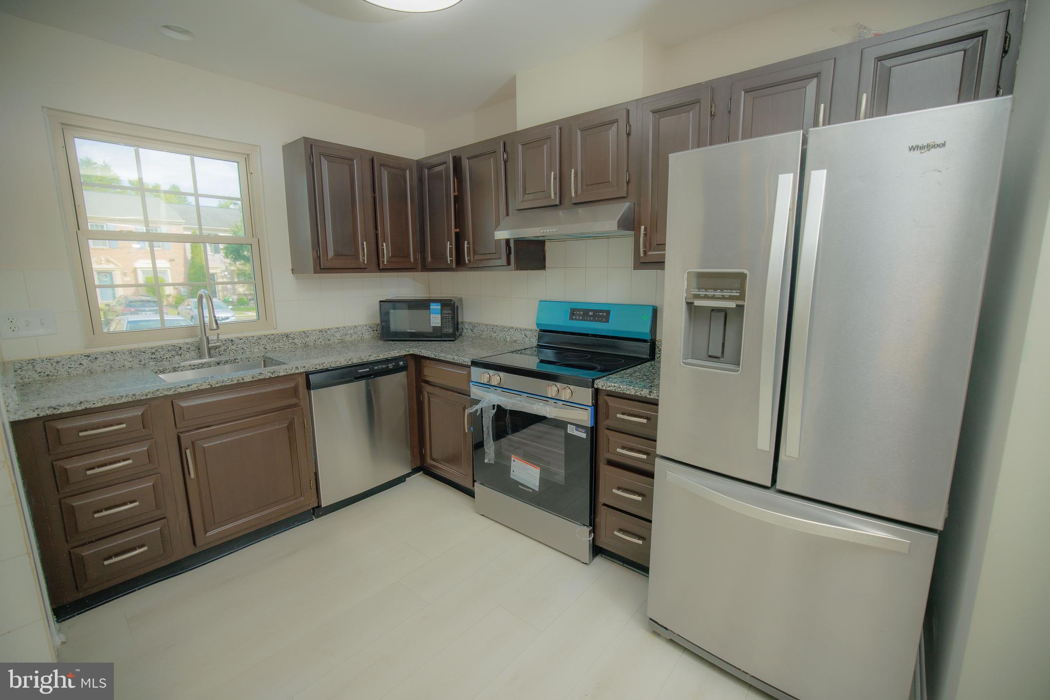 SILVER SPRING STATION - Residential