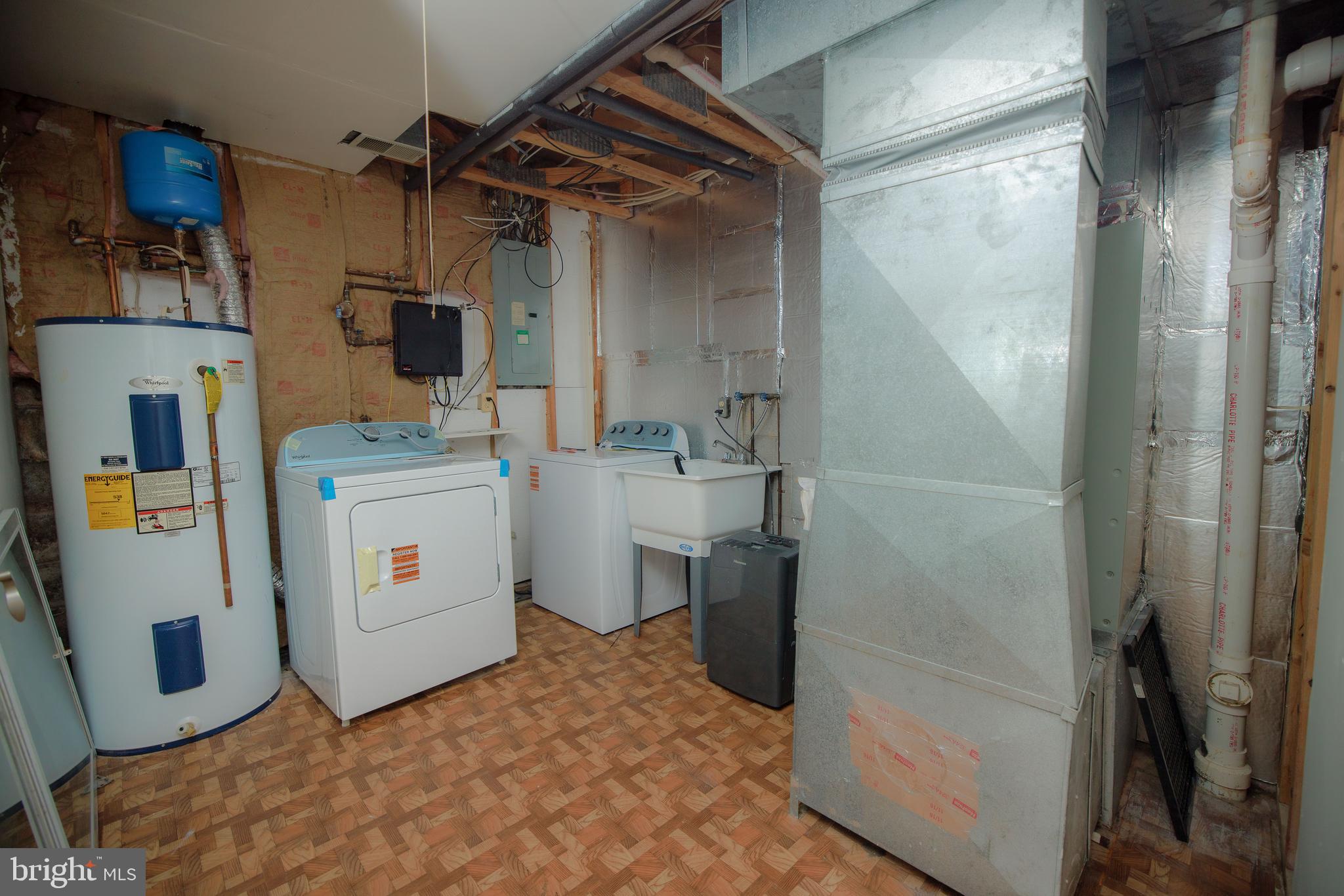 SILVER SPRING STATION - Residential