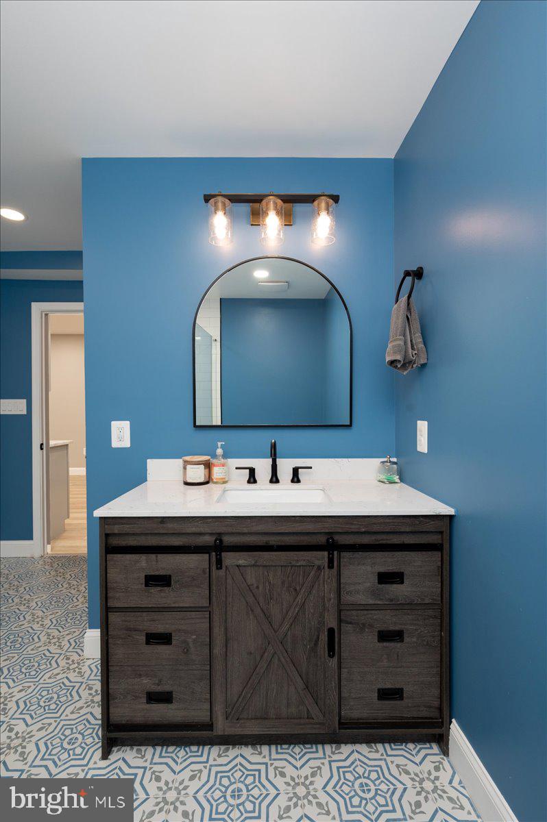 CARROLLTON MANOR - Residential