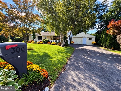 Homes For Sale - 300 Bethel Avenue<br/> ASTON, PA 19014
