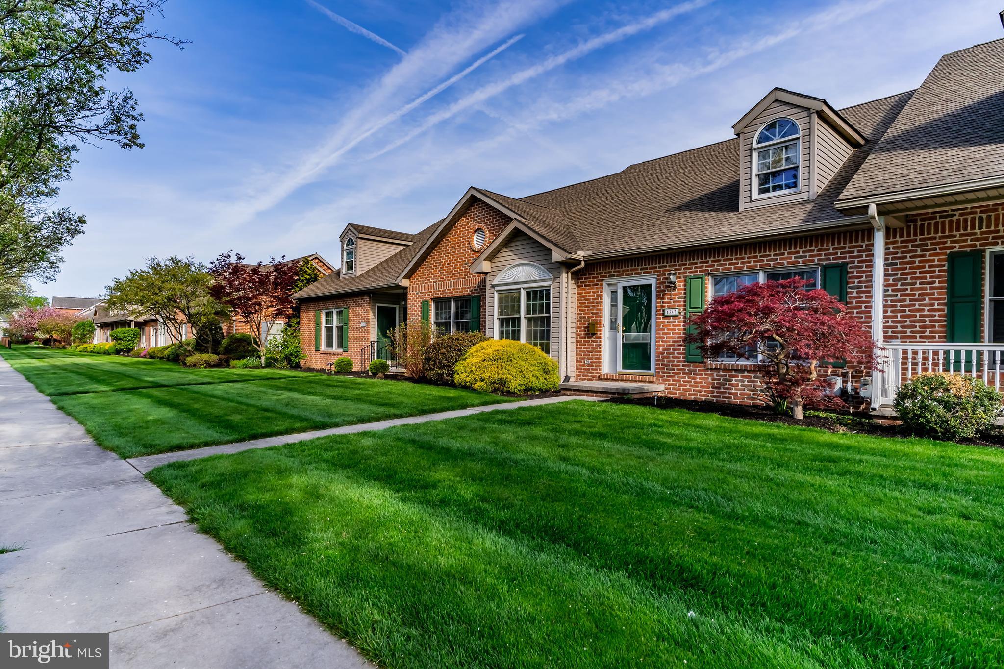 WALNUT COURT - Residential