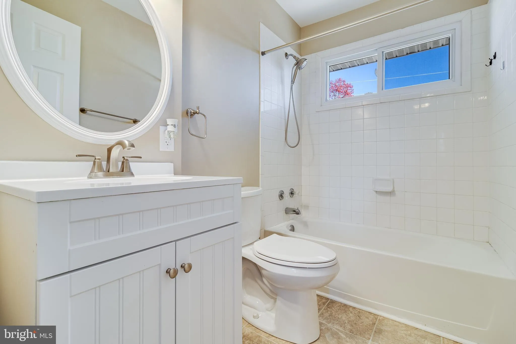 Waldorf, Maryland 20602, United States, 5 Bedrooms Bedrooms, ,3 BathroomsBathrooms,Residential,Contingent,7471