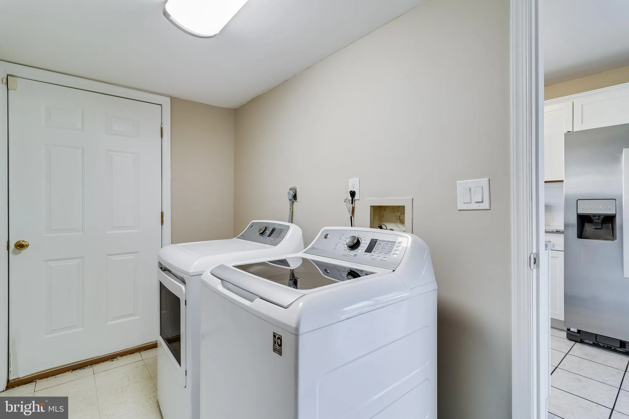 Waldorf, Maryland 20602, United States, 5 Bedrooms Bedrooms, ,3 BathroomsBathrooms,Residential,Contingent,7471