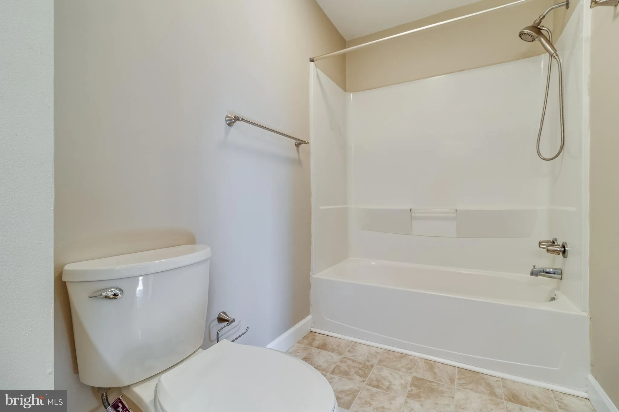 Waldorf, Maryland 20602, United States, 5 Bedrooms Bedrooms, ,3 BathroomsBathrooms,Residential,Contingent,7471