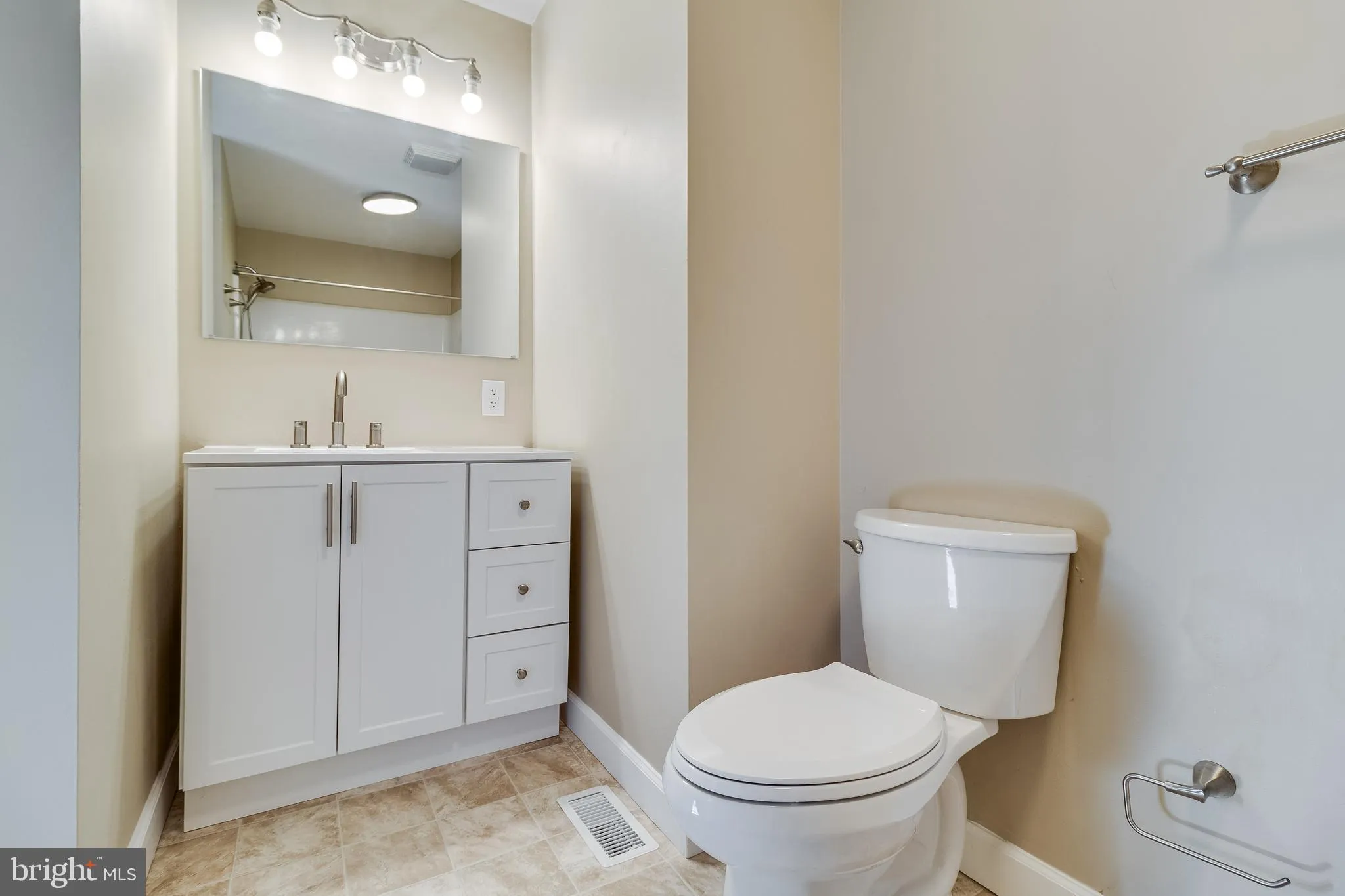 Waldorf, Maryland 20602, United States, 5 Bedrooms Bedrooms, ,3 BathroomsBathrooms,Residential,Contingent,7471