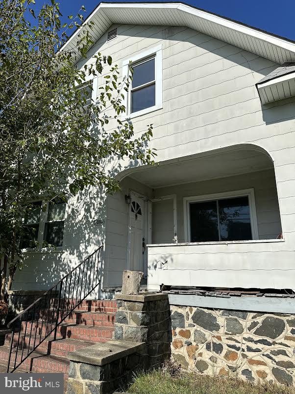 2116 LORRAINE AVENUE