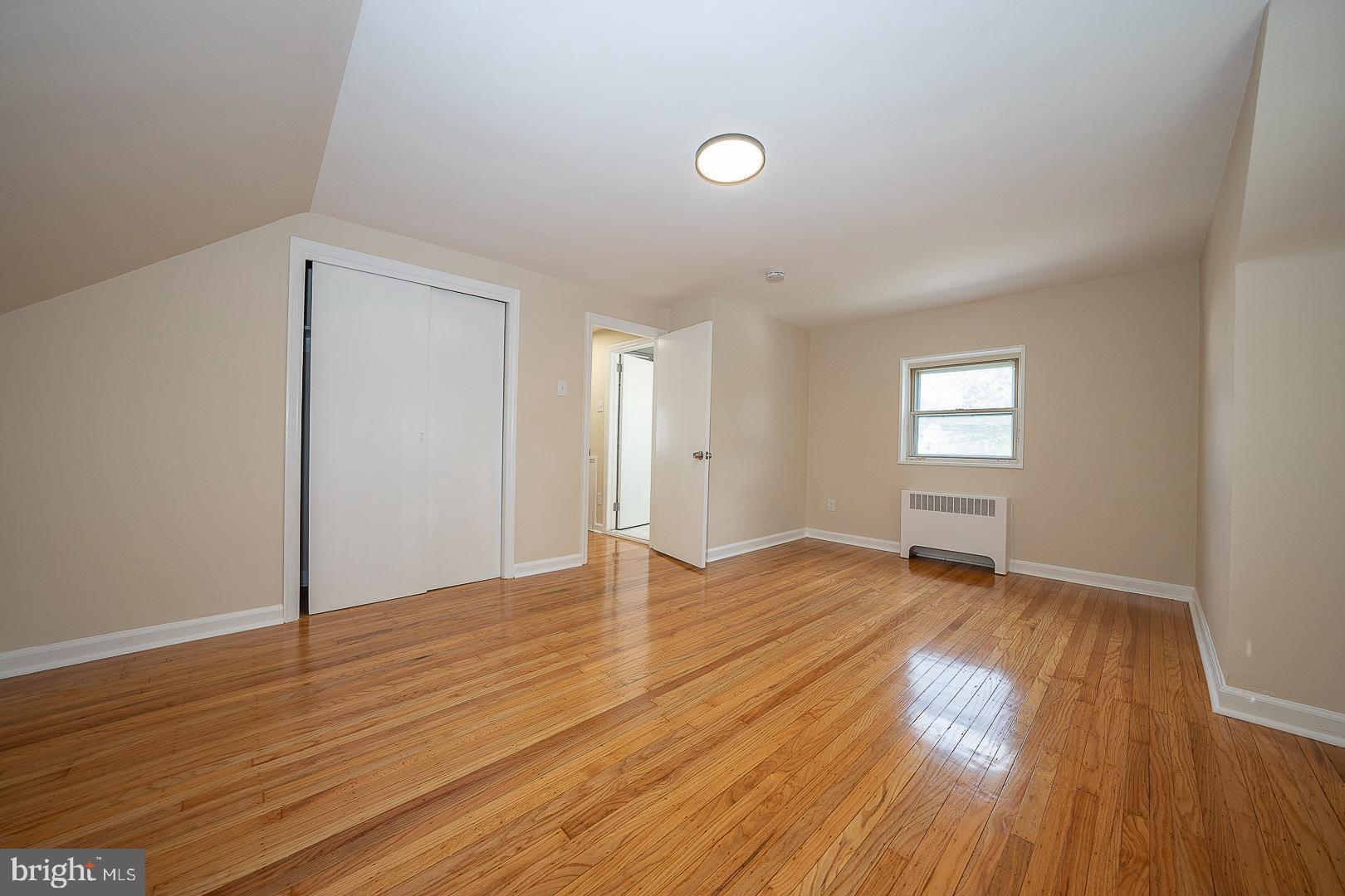 CLIFTON HEIGHTS - Residential