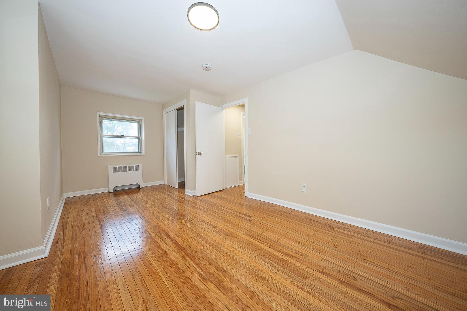 CLIFTON HEIGHTS - Residential