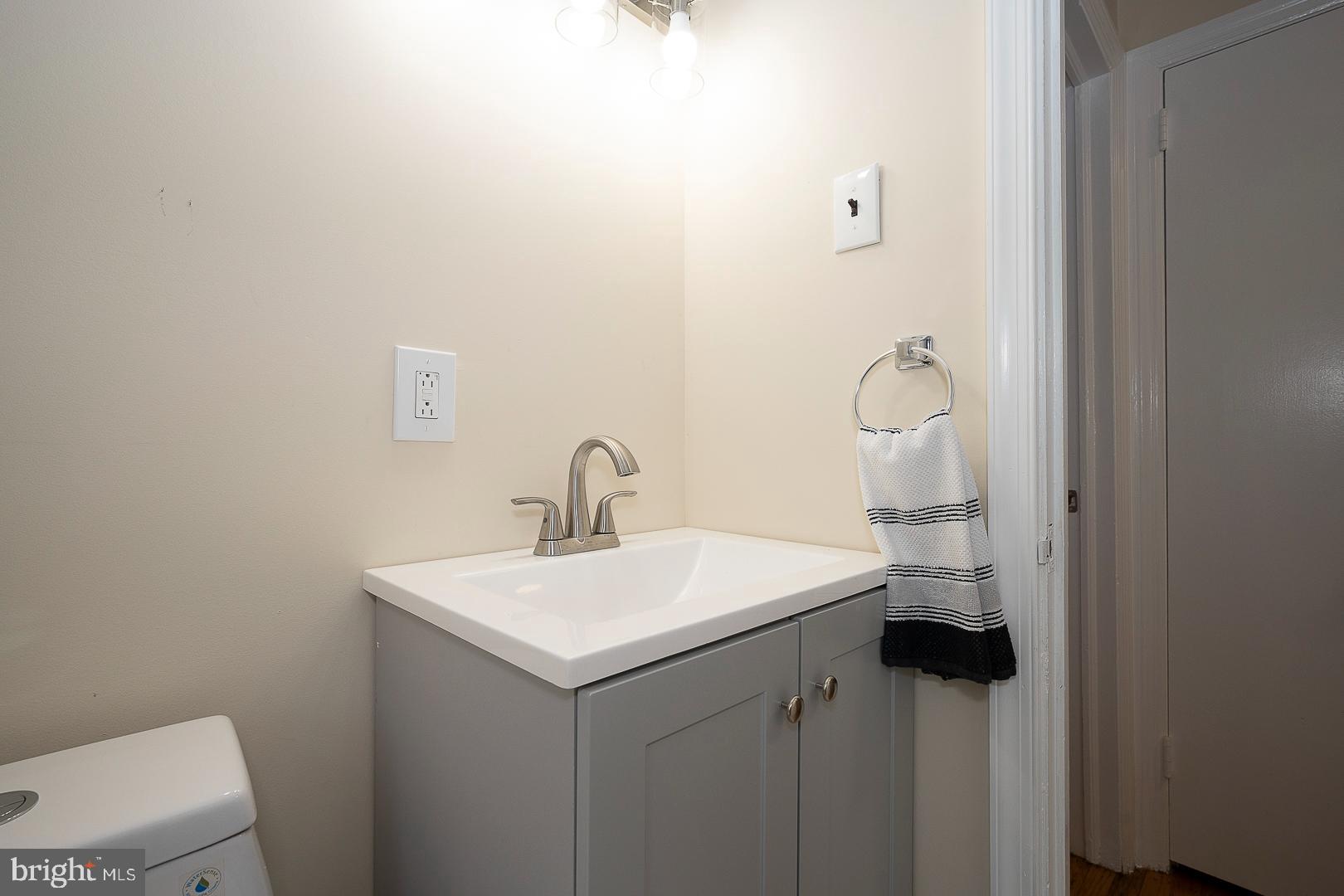 CLIFTON HEIGHTS - Residential