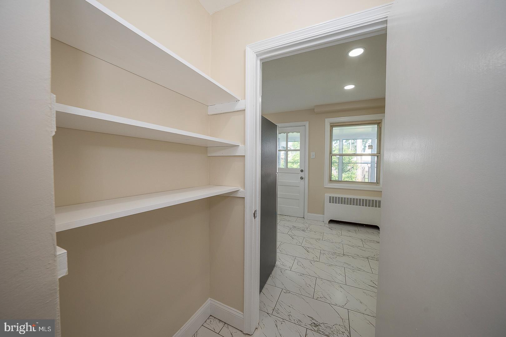 CLIFTON HEIGHTS - Residential