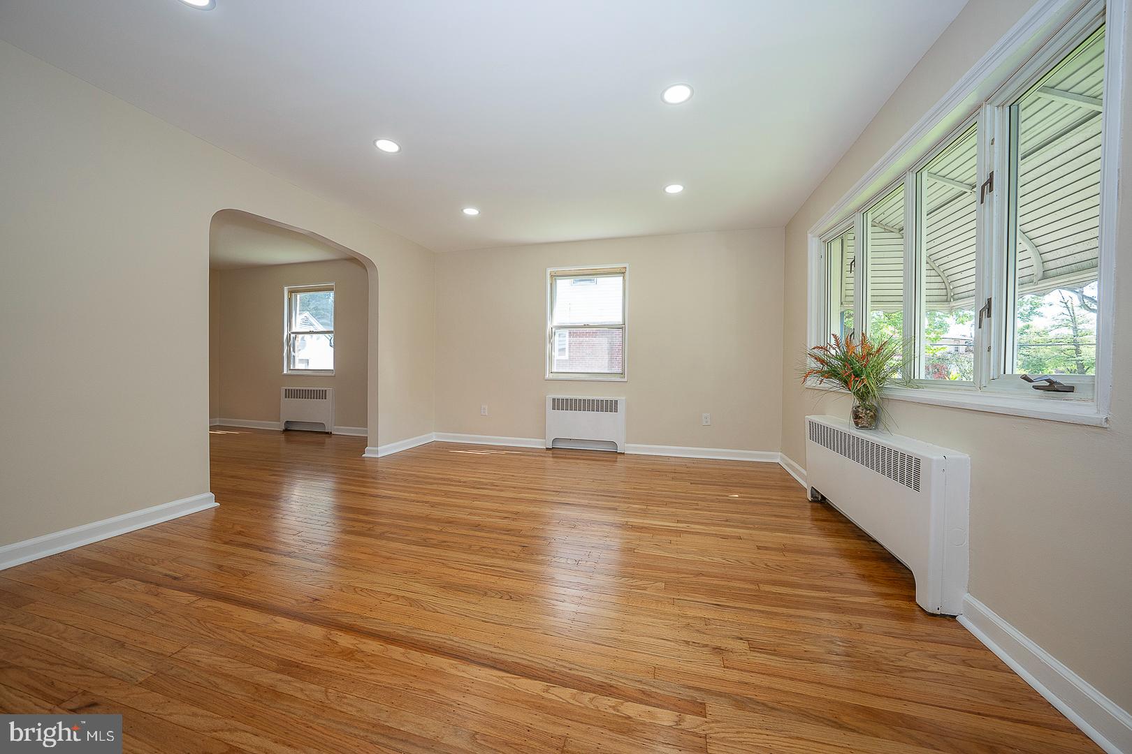 CLIFTON HEIGHTS - Residential