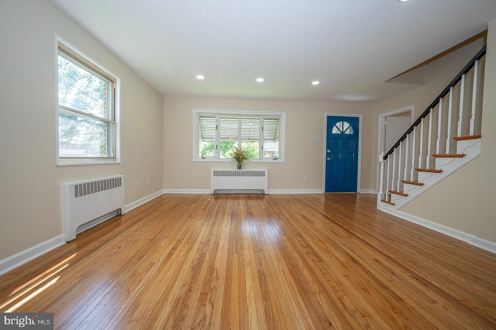 CLIFTON HEIGHTS - Residential