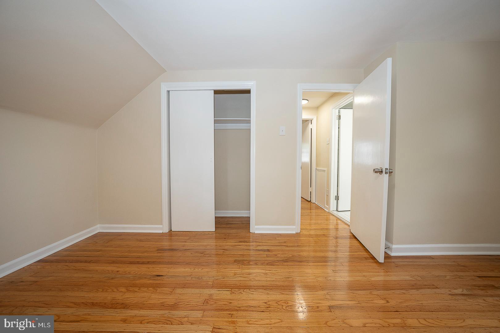 CLIFTON HEIGHTS - Residential