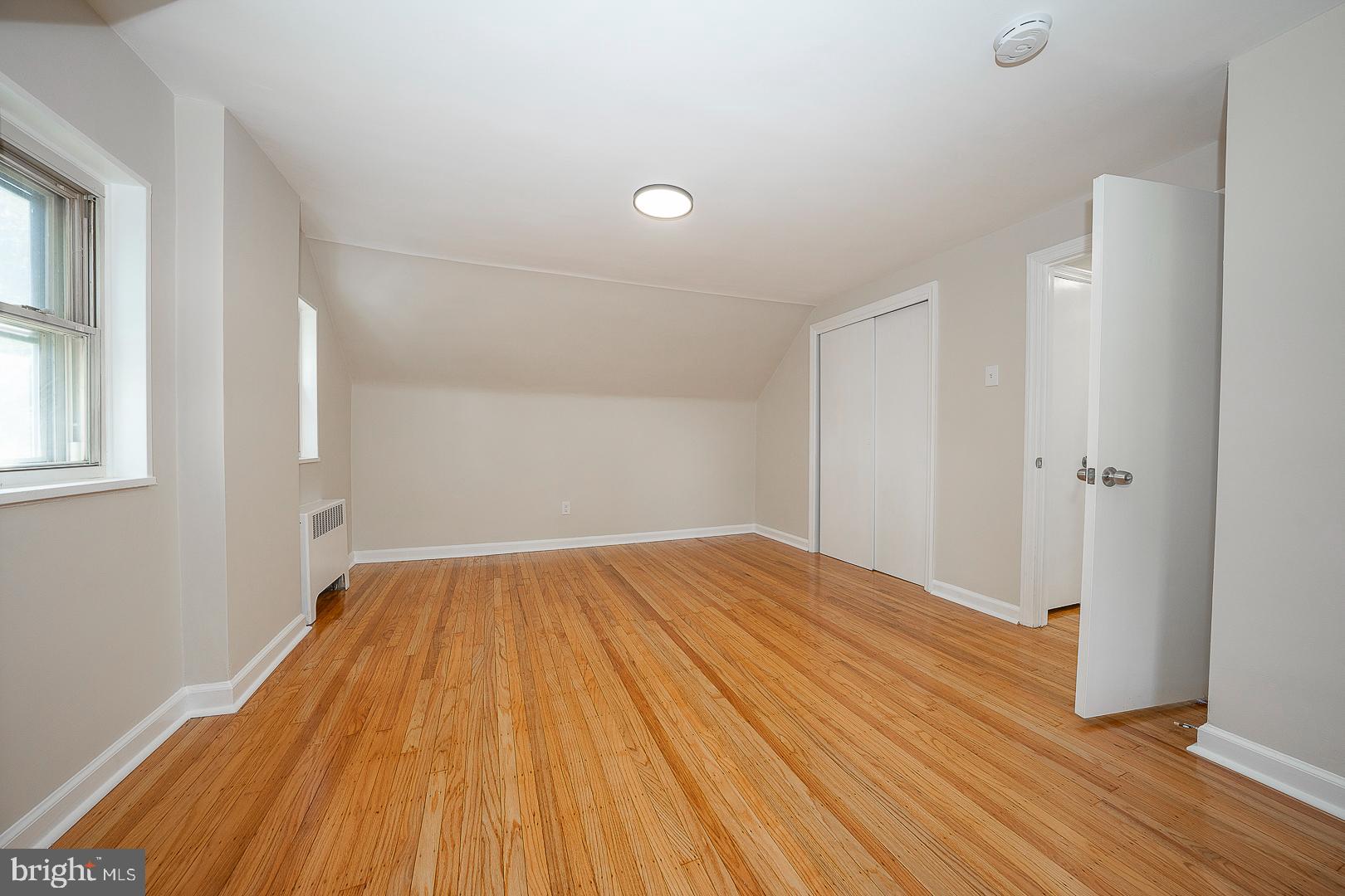 CLIFTON HEIGHTS - Residential