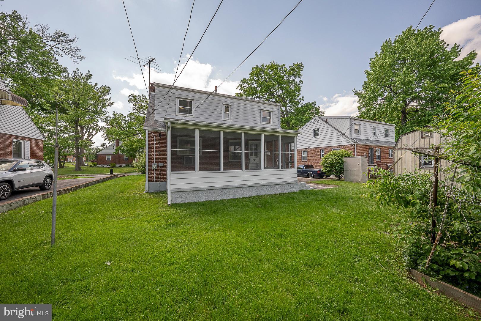 CLIFTON HEIGHTS - Residential