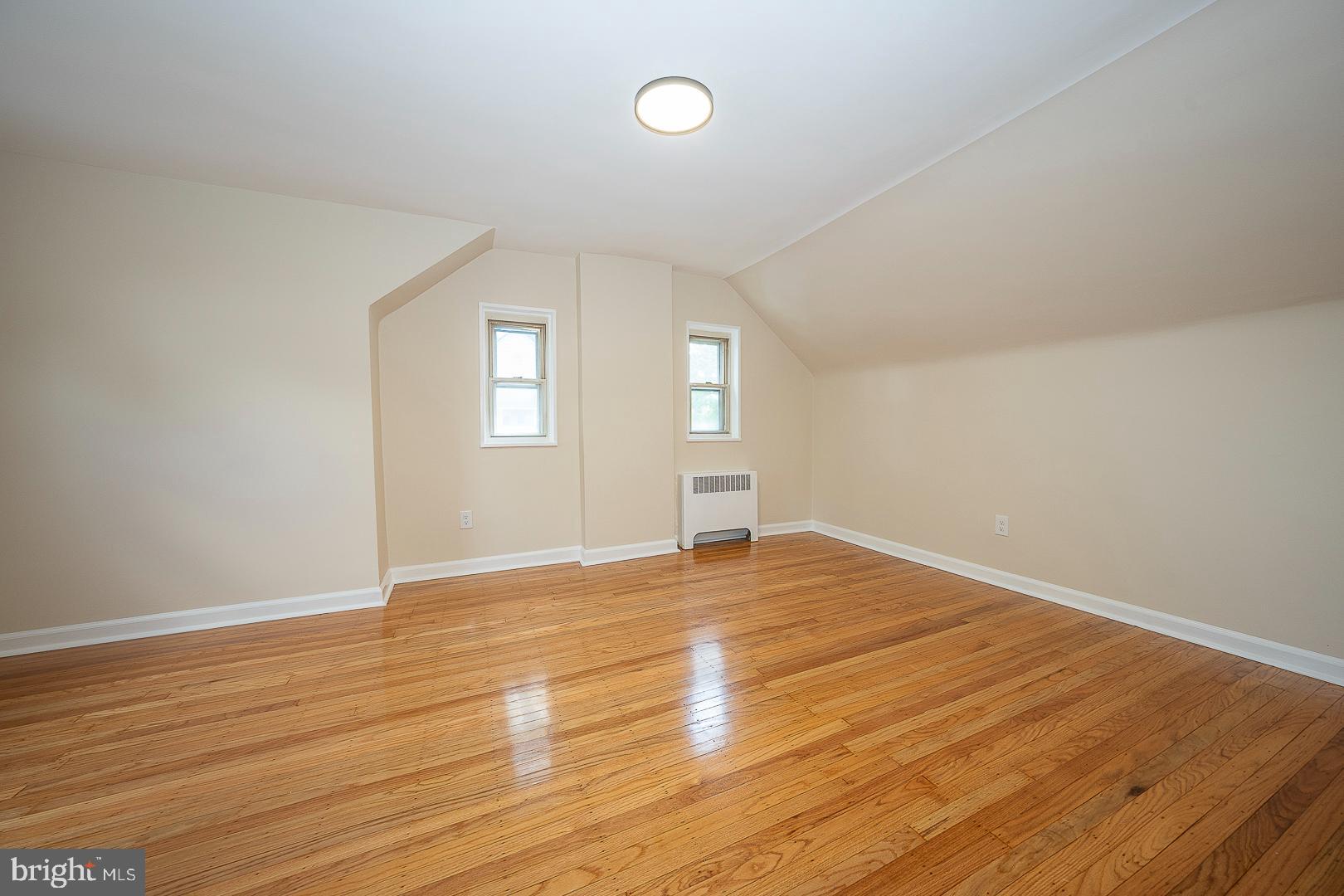 CLIFTON HEIGHTS - Residential