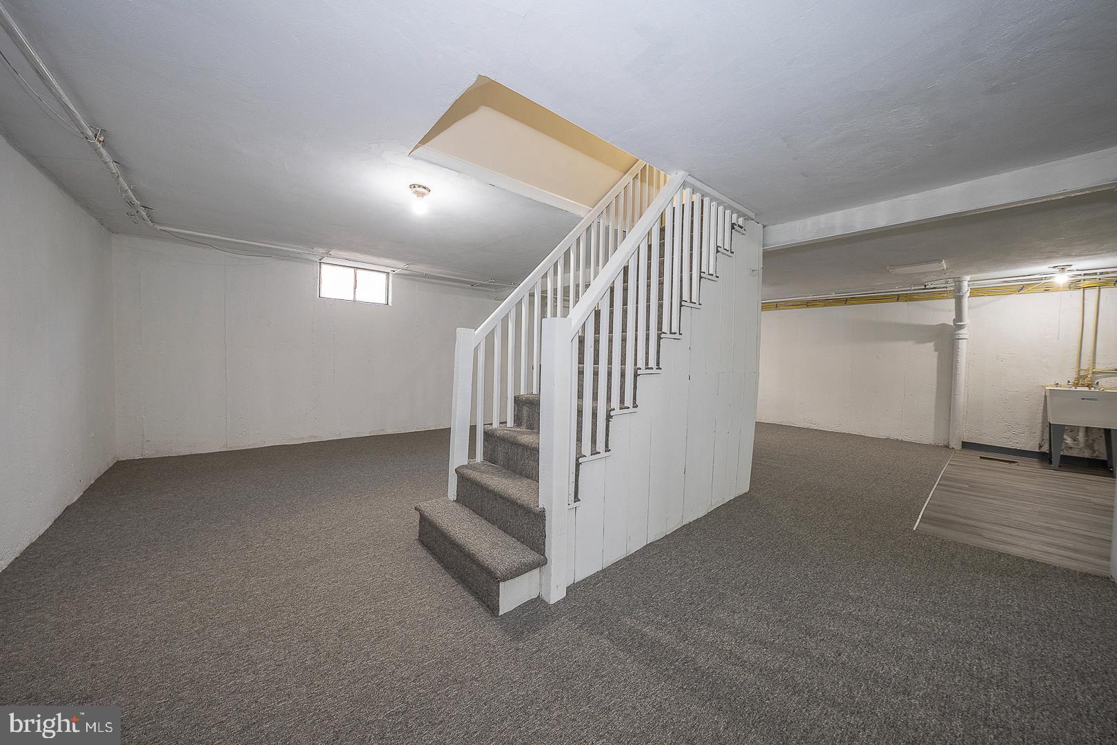 CLIFTON HEIGHTS - Residential