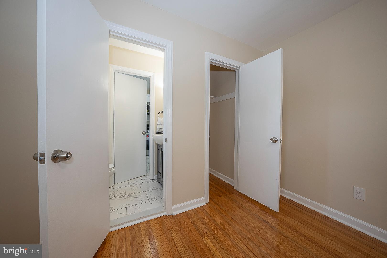 CLIFTON HEIGHTS - Residential