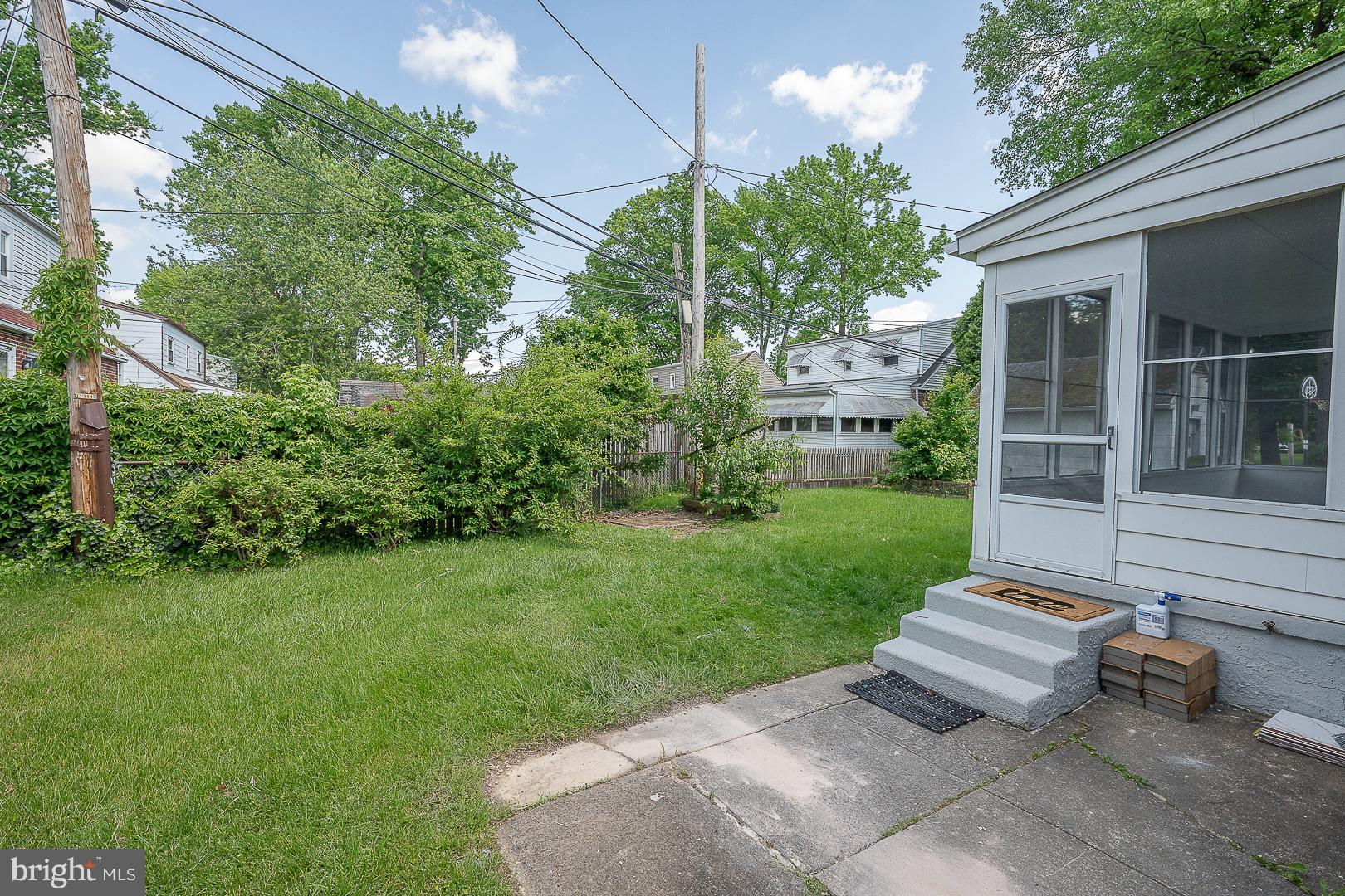 CLIFTON HEIGHTS - Residential